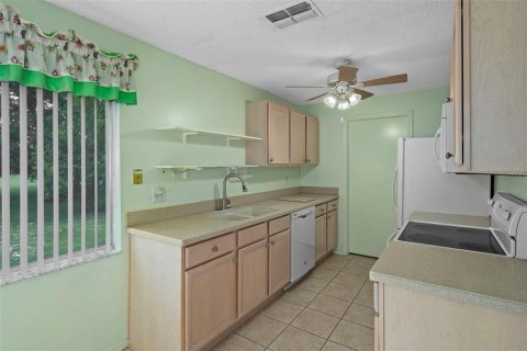 Condominio en venta en Weeki Wachee, Florida, 2 dormitorios, 106.09 m2 № 1915912 - foto 7