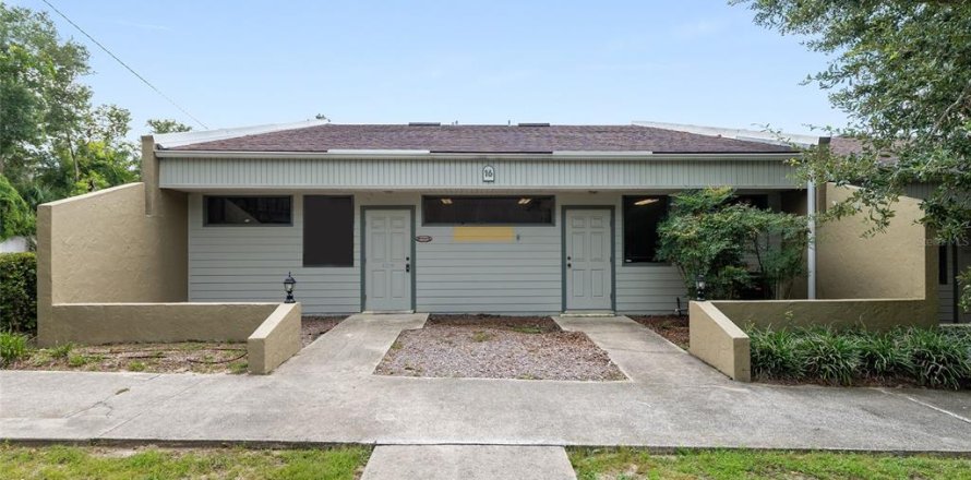 Propiedad comercial en Ocala, Florida 111.48 m2 № 1917237