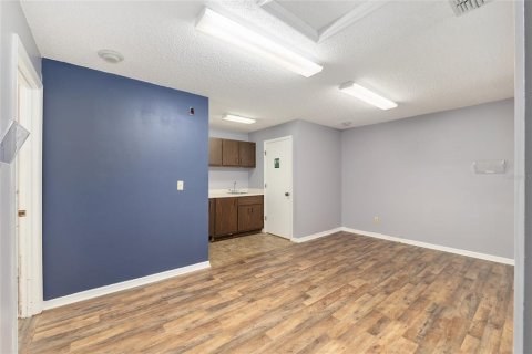 Propiedad comercial en alquiler en Ocala, Florida, 111.48 m2 № 1917237 - foto 11