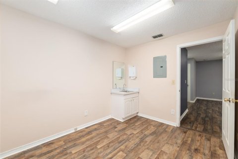 Propiedad comercial en alquiler en Ocala, Florida, 111.48 m2 № 1917237 - foto 16