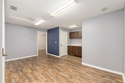 Propiedad comercial en alquiler en Ocala, Florida, 111.48 m2 № 1917237 - foto 13