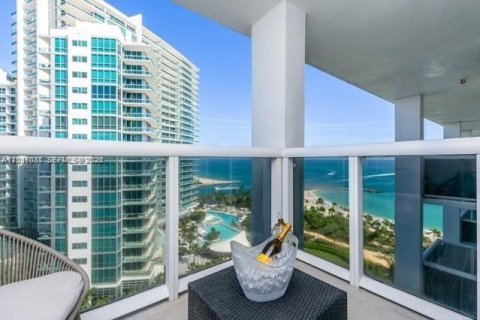 Estudio en el Condominio en Bal Harbour, Florida  № 2085986