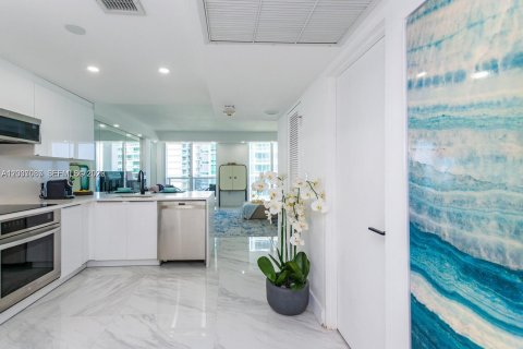 Condominio en alquiler en Bal Harbour, Florida, 44.69 m2 № 2085986 - foto 18