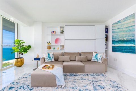 Condominio en alquiler en Bal Harbour, Florida, 44.69 m2 № 2085986 - foto 27