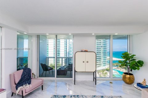 Condominio en alquiler en Bal Harbour, Florida, 44.69 m2 № 2085986 - foto 26