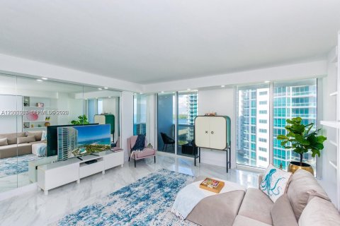 Condominio en alquiler en Bal Harbour, Florida, 44.69 m2 № 2085986 - foto 29
