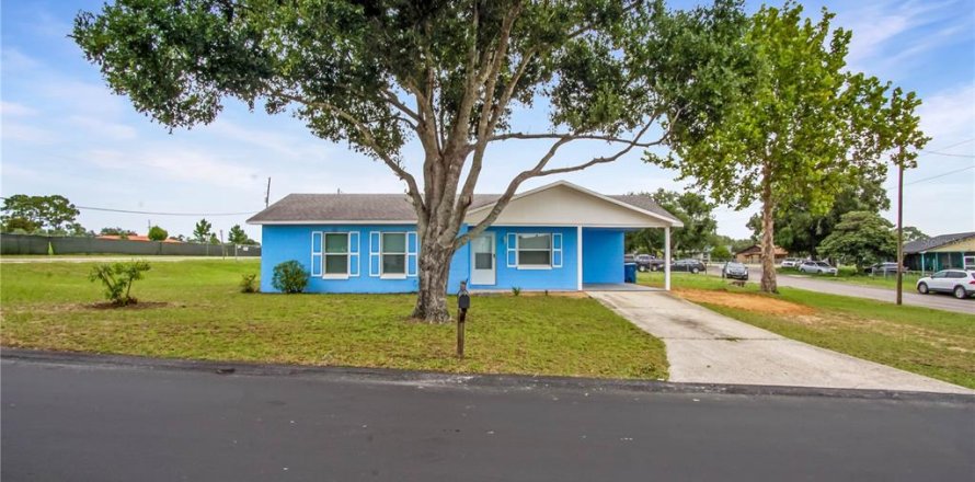 Casa en Haines City, Florida 3 dormitorios, 93.92 m2 № 2198361