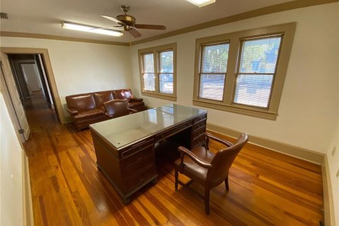 Propiedad comercial en alquiler en Tavares, Florida, 153.38 m2 № 1767751 - foto 4