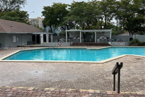 Купить кондоминиум в Норт-Майами, Флорида 1 спальня, 72.65м2, № 2014578 - фото 7