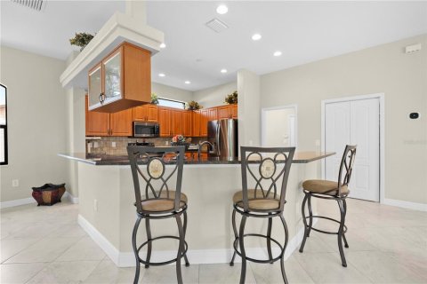 Casa en venta en Spring Hill, Florida, 3 dormitorios, 222.22 m2 № 1844693 - foto 11