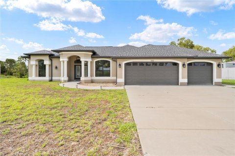 Casa en venta en Spring Hill, Florida, 3 dormitorios, 222.22 m2 № 1844693 - foto 1
