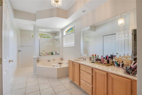 House in Orlando, Florida 4 bedrooms, 251.21 sq.m. № 1754724 - photo 22