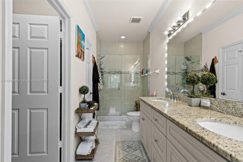 Condo in Cape Coral, Florida, 2 bedrooms  № 1788463 - photo 11