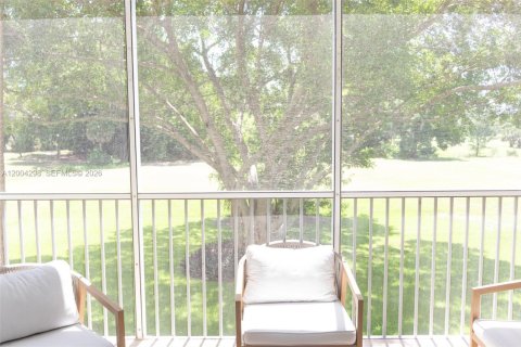 Condo in Pompano Beach, Florida, 2 bedrooms  № 2068442 - photo 7