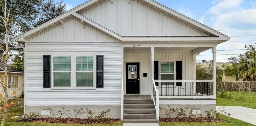 Villa ou maison à Saint Petersburg, Floride 3 chambres, 144.93 m2 № 1816039