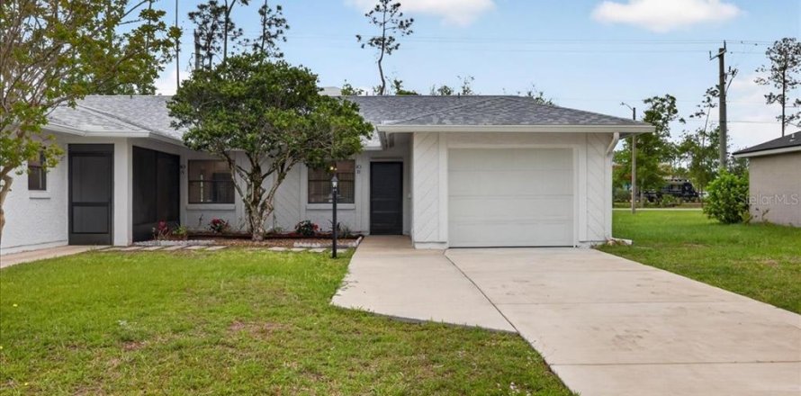 Commercial property in Palm Coast, Florida 191.29 sq.m. № 2198095