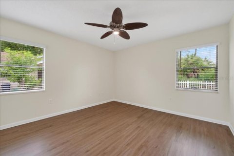 Commercial property in Palm Coast, Florida 191.29 sq.m. № 2198095 - photo 15