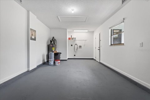 Commercial property in Palm Coast, Florida 191.29 sq.m. № 2198095 - photo 20