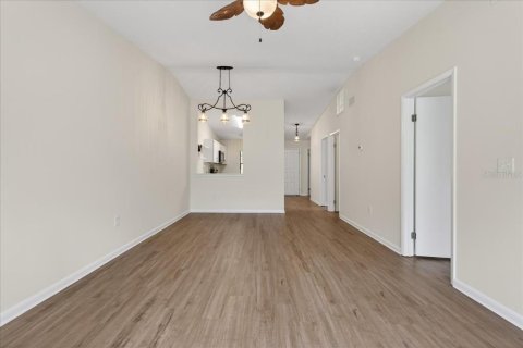 Commercial property in Palm Coast, Florida 191.29 sq.m. № 2198095 - photo 12