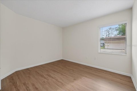 Commercial property in Palm Coast, Florida 191.29 sq.m. № 2198095 - photo 9