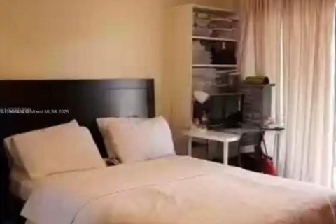 Купить кондоминиум в Дорал, Флорида 2 спальни, 148.64м2, № 1957069 - фото 11