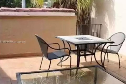 Купить кондоминиум в Дорал, Флорида 2 спальни, 148.64м2, № 1957069 - фото 13