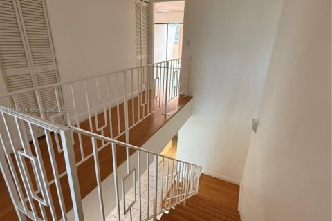 Купить кондоминиум в Дорал, Флорида 2 спальни, 148.64м2, № 1957069 - фото 21