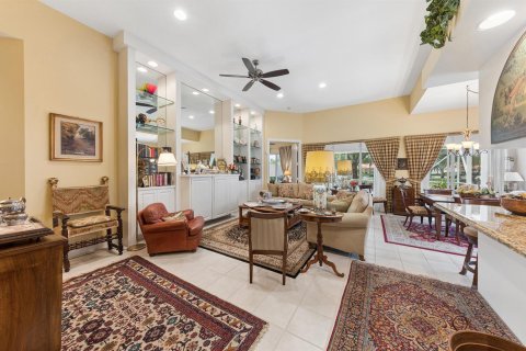 House in West Palm Beach, Florida 3 bedrooms, 184.69 sq.m. № 2087767 - photo 4