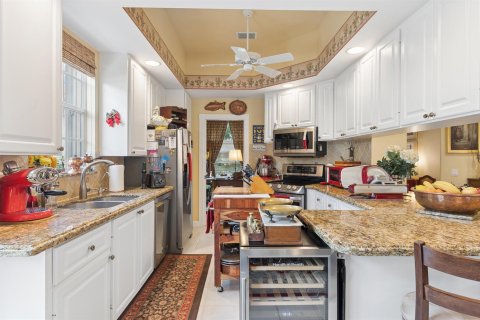 House in West Palm Beach, Florida 3 bedrooms, 184.69 sq.m. № 2087767 - photo 12