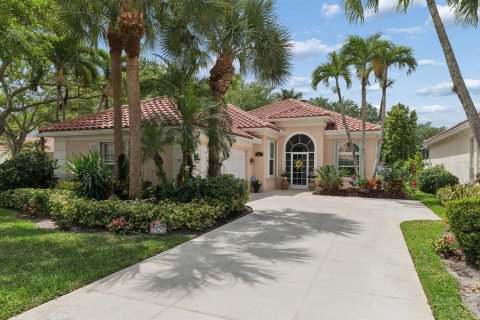 House in West Palm Beach, Florida 3 bedrooms, 184.69 sq.m. № 2087767