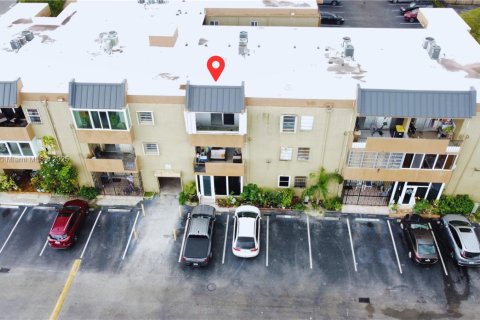 Купить кондоминиум в Хайалиа, Флорида 2 спальни, 81.75м2, № 1949807 - фото 2