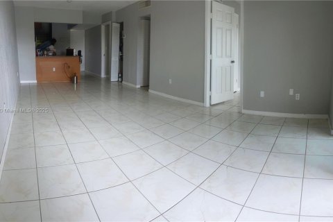 Купить кондоминиум в Хайалиа, Флорида 2 спальни, 81.75м2, № 1949807 - фото 8