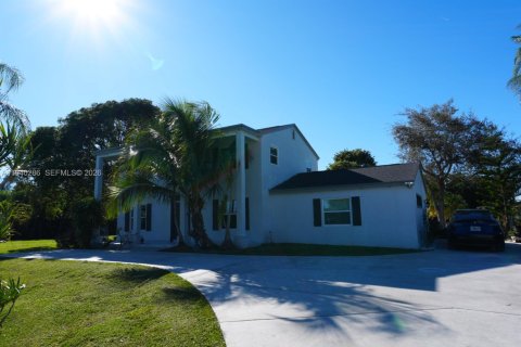 Villa ou maison à louer à Parkland, Floride: 4 chambres, 367.99 m2 № 2001150 - photo 4