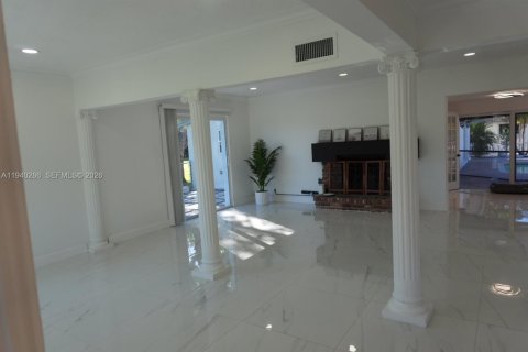 Villa ou maison à louer à Parkland, Floride: 4 chambres, 367.99 m2 № 2001150 - photo 7