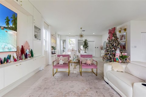 Villa ou maison à vendre à Homestead, Floride: 4 chambres, 204.85 m2 № 1988611 - photo 4