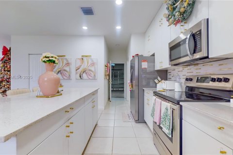 Villa ou maison à vendre à Homestead, Floride: 4 chambres, 204.85 m2 № 1988611 - photo 10