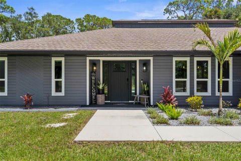 Villa ou maison à vendre à North Port, Floride: 3 chambres, 251.77 m2 № 1850044 - photo 1