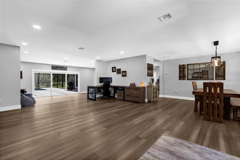 Villa ou maison à vendre à North Port, Floride: 3 chambres, 251.77 m2 № 1850044 - photo 10