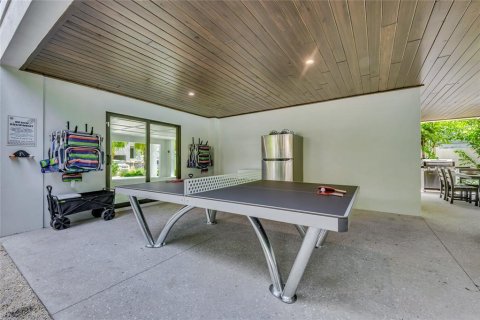 House in Sarasota, Florida 6 bedrooms, 334.54 sq.m. № 2127697 - photo 20