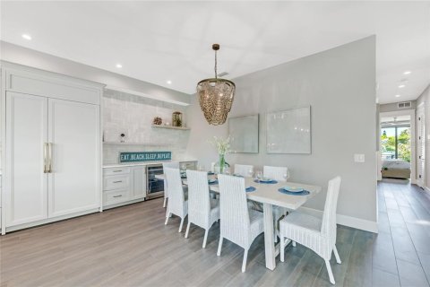 House in Sarasota, Florida 6 bedrooms, 334.54 sq.m. № 2127697 - photo 27