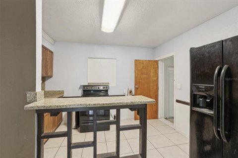 Casa en venta en Tampa, Florida, 3 dormitorios, 110.37 m2 № 1919475 - foto 6