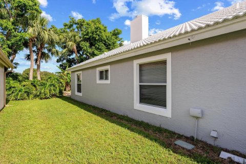 House in Wellington, Florida 3 bedrooms, 193.24 sq.m. № 2259775 - photo 22