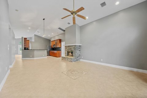 House in Wellington, Florida 3 bedrooms, 193.24 sq.m. № 2259775 - photo 6