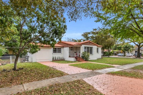 Villa ou maison à vendre à West Miami, Floride: 2 chambres, 131.83 m2 № 2049095 - photo 24