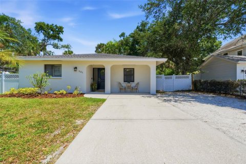 Villa ou maison à vendre à Sarasota, Floride: 3 chambres, 141.12 m2 № 2151524 - photo 3