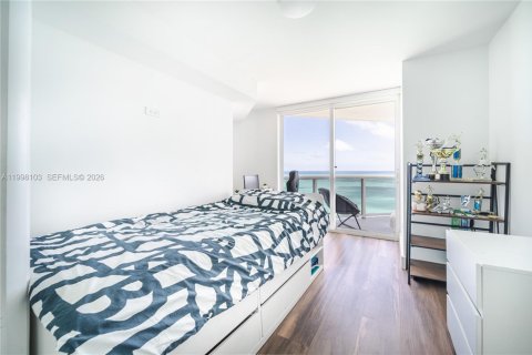Condo in Miami Beach, Florida, 3 bedrooms  № 2060377 - photo 10