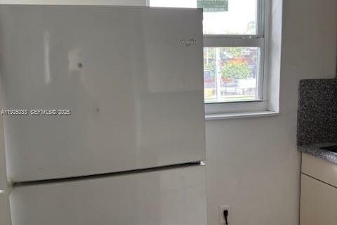 Снять в аренду квартиру в Майами, Флорида 2 спальни, 64.01м2, № 1983650 - фото 4