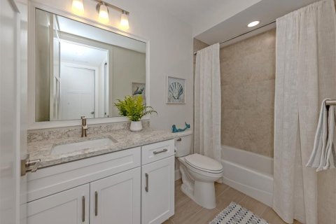Condo in Venice, Florida, 3 bedrooms № 2105995 - photo 21