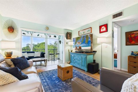 Condo in Saint Petersburg, Florida, 2 bedrooms  № 2214731 - photo 12
