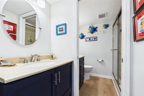 Condo in Saint Petersburg, Florida, 2 bedrooms  № 2214731 - photo 22